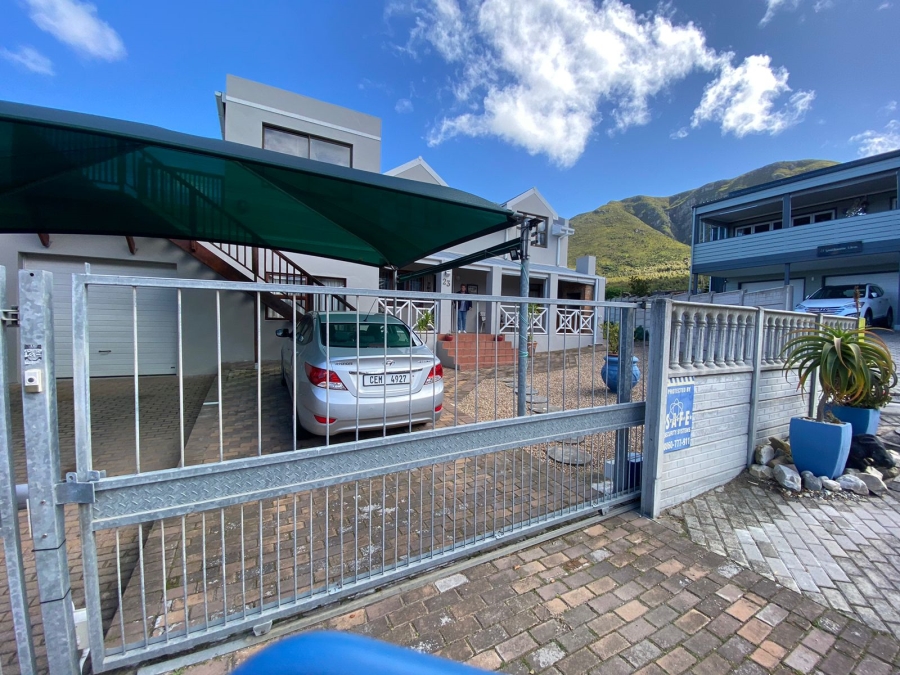 5 Bedroom Property for Sale in Onrus Western Cape